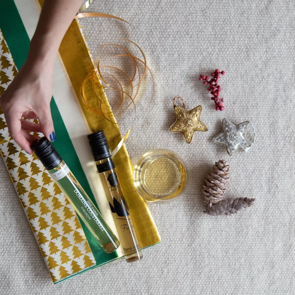 wine in tube with box